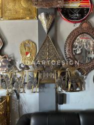 Hiasan Dinding Gunungan Wayang Pandawa Lima Kuningan Custom: Relief Antik Klasik & Finishing Patina Digosok