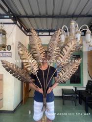 Hiasan Dinding Kuningan Daun Custom: Seni Ukir Klasik & Sentuhan Alam yang Mewah